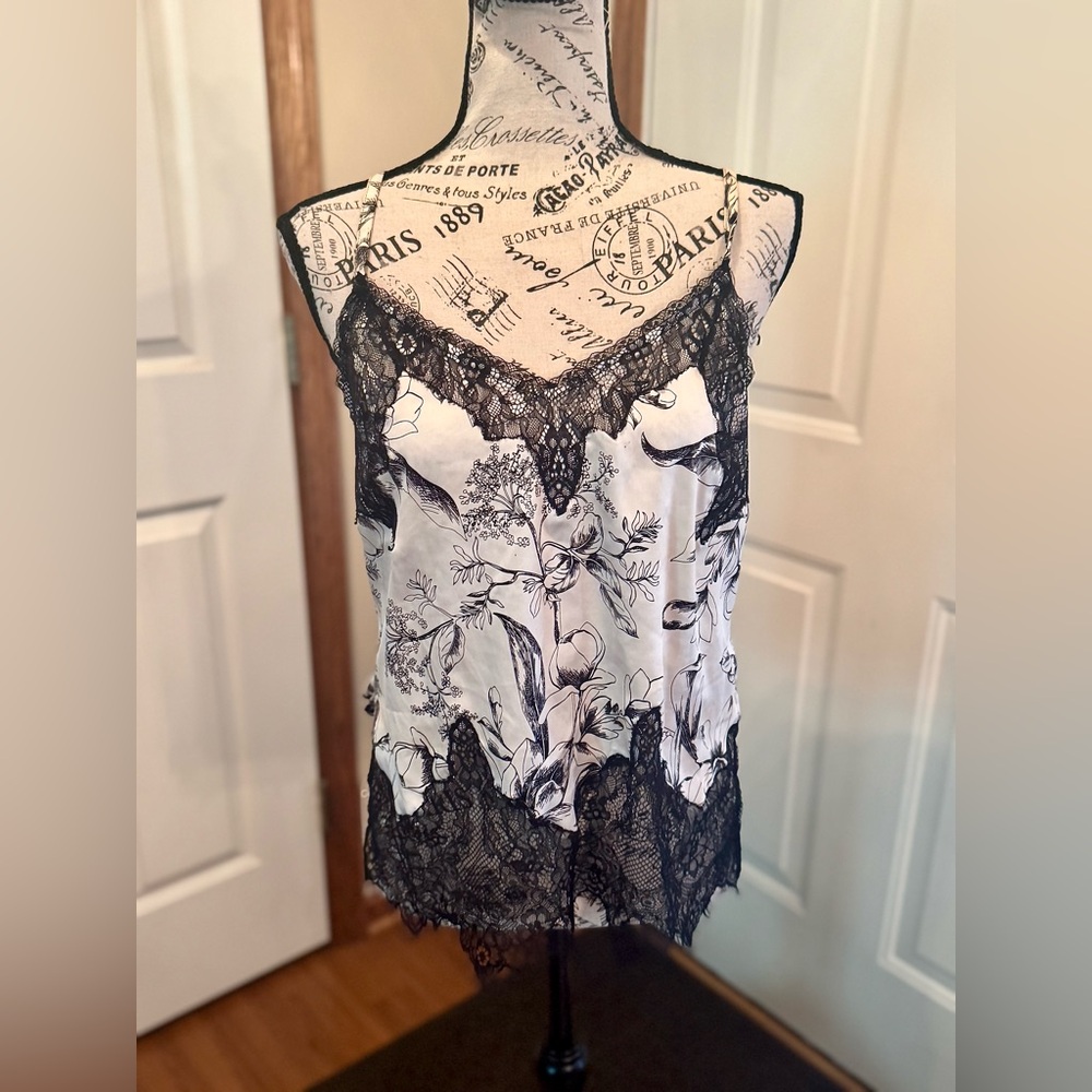 White House black market LACE-TRIM FLORAL CAMISOLE S